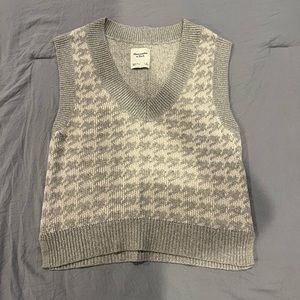 Abercrombie Sweater Vest
